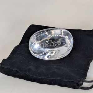 Beekman 1802 Glass Raindrop for skincare application